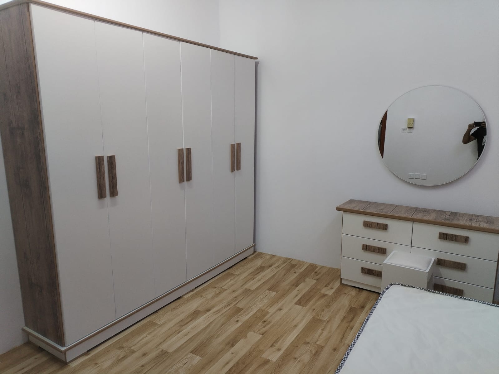 دولاب جديد - 1f534c63-3178-4dfd-bcc1-a8c84b415f1e_دولاب جاهز وتفصيل.jpg